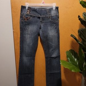 Best looking butt jeans